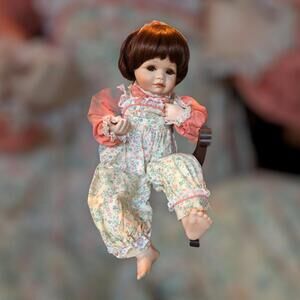 Her name is SARA from the Hamilton collection